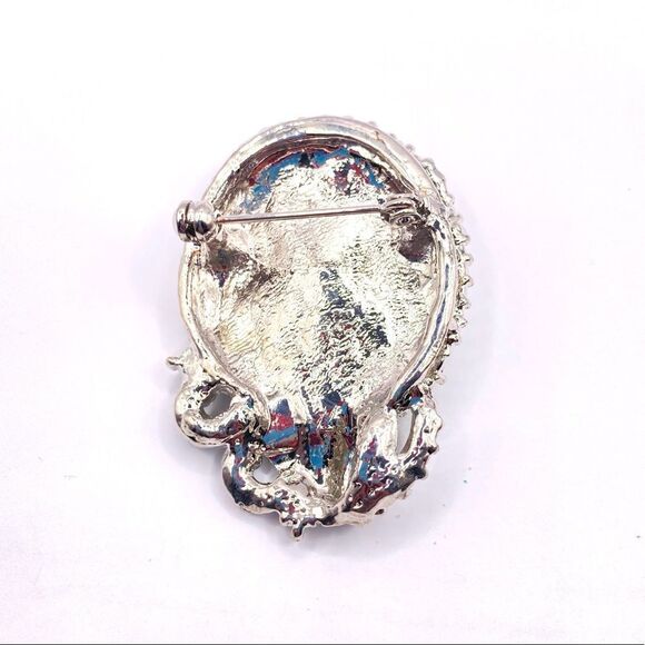 Silver Green Glitter Brooch Pin - Picture 3 of 4